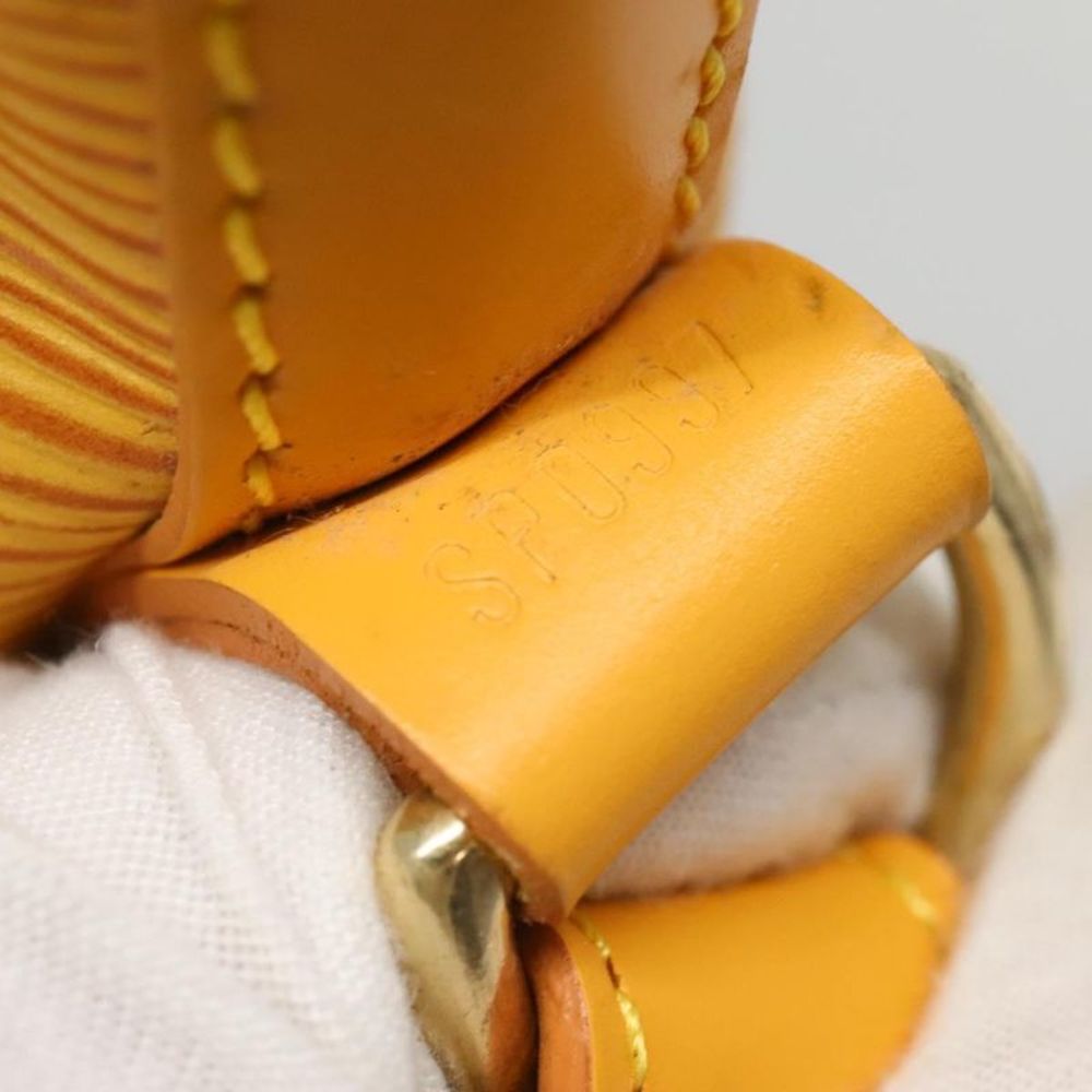 Louis Vuitton Noé Yellow Leather Shoulder Bag (Pre-Owned) - Picture 12 of 16